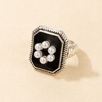 Retro Elegant Court Style Black Pearl Flower Ring main image 1