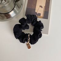 Scrunchies Coreanos Del Pelo Con Colgante De Perlas Plisadas sku image 1