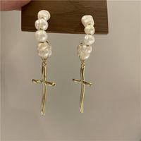 Retro C-shaped Cross Freshwater Pearl Earrings main image 1