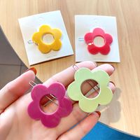 Korean Flower Metal Side Clip main image 3