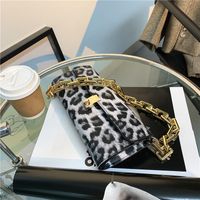 Fashion Leopard Print Chain Armpit Bag main image 5