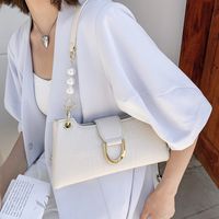 Korean Solid Color Pearl Chain One-shoulder Armpit Bag main image 6