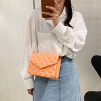 Simple Fashion Bump Surface One-shoulder Messenger Bag main image 5