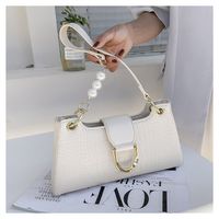 Korean Solid Color Pearl Chain One-shoulder Armpit Bag sku image 1