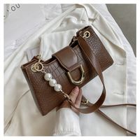 Korean Solid Color Pearl Chain One-shoulder Armpit Bag sku image 4