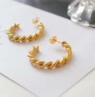 Nihaojewelry Jewelry Wholesale Simple Twist C-shaped Copper Arrings main image 4