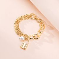 Wholesale Jewelry Hollow Pearl Irregular Lock Pendant Bracelets Nihaojewelry sku image 1
