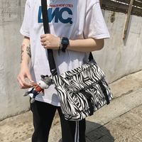 Wholesale Simple Zebra Pattern Messenger Canvas Bag Nihaojewelry main image 4