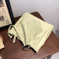 Wholesale Simple Solid Color Large-capacity Shoulder Messenger Bag Nihaojewelry main image 4