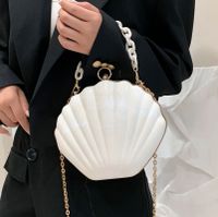 Wholesale Fashion Chain Portable Messenger Shell Bag Nihaojewelry main image 1