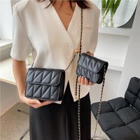 Nihaojewelry Fashion Solid Color Chain Shoulder Messenger Bag Wholesale main image 4