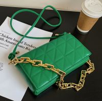 Nihaojewelry Korean Style Lattice Thick Chain Single Shoulder Underarm Handbag Wholesale main image 6