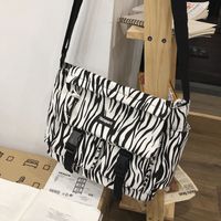 Wholesale Simple Zebra Pattern Messenger Canvas Bag Nihaojewelry sku image 1