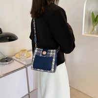 Ins Rétro Petits Sacs De Femmes 2021 Populaire Nouveau Mode Plaid Bandoulière Sac Tous-correspondant À Une Seule Épaule Seau Femmes De Sac sku image 1