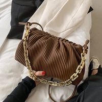 Nihaojewelry Casual Solid Color Folds Single Shoulder Cross-body Thick Chain Handbags Wholesale sku image 6