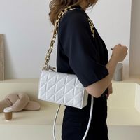 Nihaojewelry Korean Style Lattice Thick Chain Single Shoulder Underarm Handbag Wholesale sku image 1