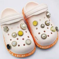 Nihaojewelry Retro Strasssteine Blume Edelsteine Perlen Schuhe Schnalle Großhandel Zubehör sku image 1