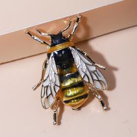 Wholesale Jewelry Insects Diamond Frog Dragonfly Brooch Nihaojewelry sku image 8