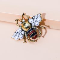 Wholesale Jewelry Insects Diamond Frog Dragonfly Brooch Nihaojewelry sku image 11