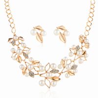 Nihaojewelry Fashion Artificial Pearl Crystal Leaf Necklace Earrings Set Wholesale Jewelry sku image 2