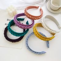 Nihaojewelry Korean Style Solid Color Cloth Braided Wide-brimmed Headband Wholesale Jewelry main image 6