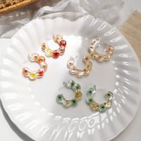 Nihaojewelry Wholesale Jewelry Retro C-shaped Transparent Flower Acrylic Earrings main image 4