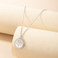 Nihaojewelry Wholesale Jewelry New Silver Rose Pattern Disc Pendant Necklace main image 5