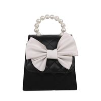 Nihaojewelry Retro Rhombus Chain Bow Pearl Messenger Handbag Wholesale main image 3
