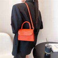 Nihaojewelry Korean Style Steinmuster Kette Schulter Messenger Handtaschen main image 4