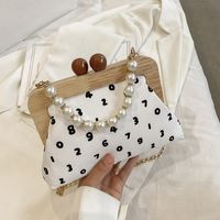 Wholesale Printed Pearl Wooden Clip Cross-body Bag Nihaojewelry sku image 1