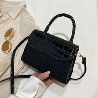 Nihaojewelry Korean Style Steinmuster Kette Schulter Messenger Handtaschen sku image 4