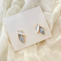 Wholesale Jewelry Contrast Color Leaf Stud Earrings Nihaojewelry main image 4