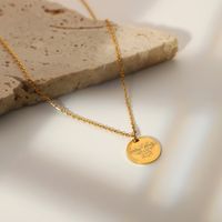 Nihaojewelry Wholesale Jewelry Retro Bee Round Pendant Golden Stainless Steel Necklace main image 1