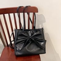 Nihaojewelry Wholesale New Trendy Bow Solid Color Large Capacity Shoulder Tote Bag sku image 4