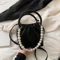 Nihaojewelry Wholesale Fashion Beads Handle Solid Color Messenger Bucket Bag sku image 1