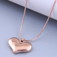 Nihaojewelry الجملة مجوهرات بسيطة كبيرة الخوخ القلب معلقة التيتانيوم الصلب قلادة main image 3