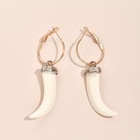 Großhandel Schmuck Halbmondförmige Weiße Muschel Ohrringe Nihaojewelry main image 2
