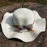 Nihaojewelry Flower Decor Wavy Big Brim Sunscreen Straw Hat Wholesale sku image 2