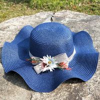 Nihaojewelry Flower Decor Wavy Big Brim Sunscreen Straw Hat Wholesale sku image 4