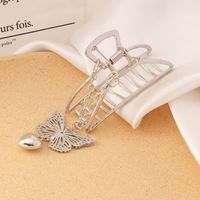 Wholesale Jewelry Pearl Tassel Butterfly Metal Korean Style Catch Clip Nihaojewelry sku image 1