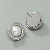 Wholesale Jewelry Baroque Pearl Winding Stud Earrings Nihaojewelry main image 4