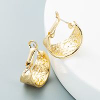 Vente En Gros Bijoux Simples Boucles D&#39;oreilles Creuses En Forme De C Nihaojewelry main image 4