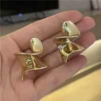 Wholesale Jewelry Three-dimensional Metal Twist Earrings Nihaojewelry sku image 1
