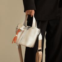 نموذج عرض المهر المعلقات سلة الخضار حقيبة دلو 2021 الصيف اليابانية والكورية الجديدة حقيبة جلد البقر حقيبة اليد main image 3