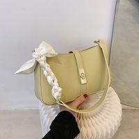 Conception D'été Sac De 2021 Nouvelles Femmes De Mode D'été Simplicité Soie Écharpe Messenger Sac Portable Plissée Petit Sac Carré main image 6