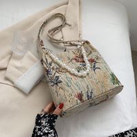 Knitted Oil Painting Pattern Small Bag For Women 2021 New Fashionable Canvas Pearl Crossbody Women's Bag Simple Shoulder Tote Bag sku image 1