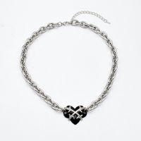 Wholesale Jewelry Thorns Black Heart-shaped Pendant Necklace Nihaojewelry main image 1