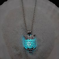 Wholesale Jewelry Luminous Hollow Owl Pendant Necklace Nihaojewelry main image 4