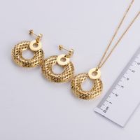 Hollow Round Tag Ol Style Necklace Earrings Three-piece Wholesale Nihaojewelry main image 6