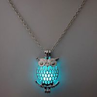 Wholesale Jewelry Luminous Hollow Owl Pendant Necklace Nihaojewelry sku image 3